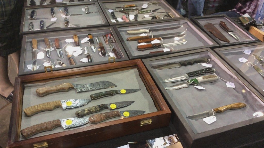 gun show knives